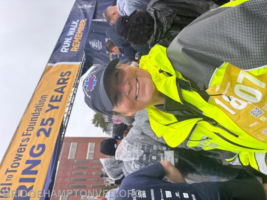 Queing up before the race. 
